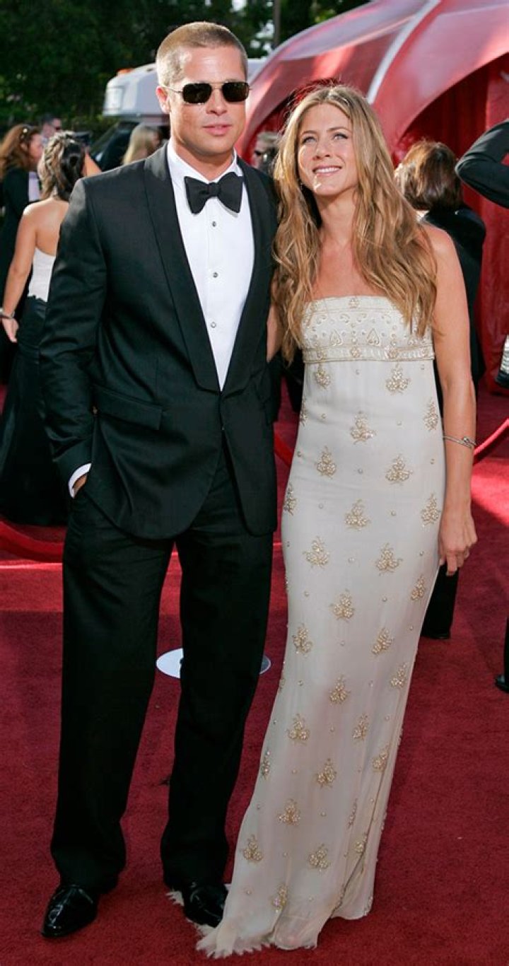 Brad Pitt ‘Respects’ Jennifer Aniston’s Infertility Reveal: Exclusive – Hollywood Life
