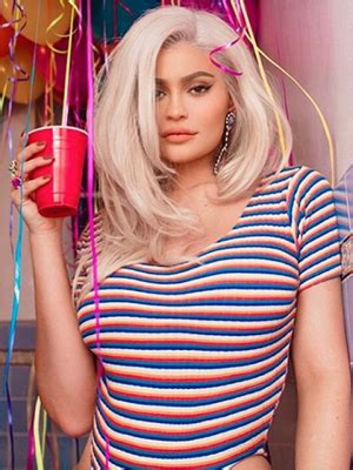 Kim Kardashian Vs Kylie Jenner Promoting Their Collections — PICS