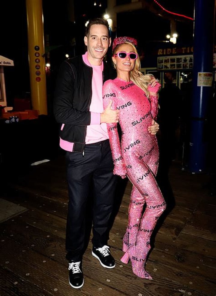Paris Hilton’s Pink Crop Top Outfit At Coachella – Photos – Hollywood Life