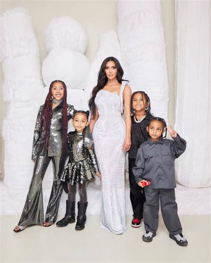 Scott Disick Shocks Kourtney Kardashian & Says He’s Ready To Marry Her ‘Right Here, Right Now’ – Watch