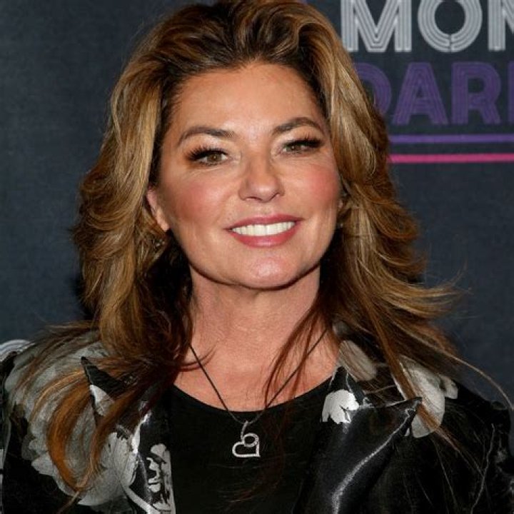 Shania Twain’s DWTS Dress — Sexy Cleavage In Black Outfit – Hollywood Life