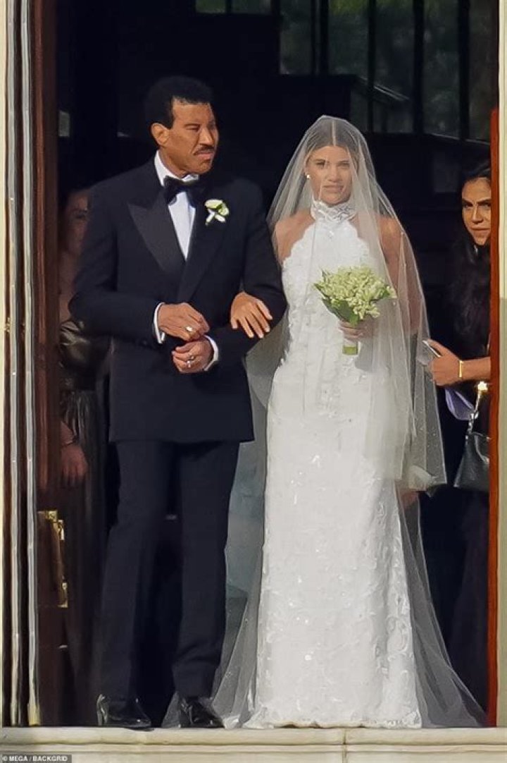 Sofia Richie: Why Dad Lionel ‘Couldn’t Be Happier’ She’s Dating New BF Elliot Grainge