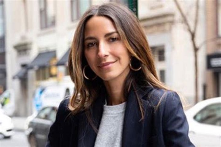 Something Navy’s Arielle Charnas Reveals Her Favorite Holiday Fashion Trend This Season