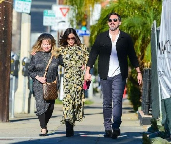 Steve Kazee Gives Wedding Update With Jenna Dewan — Interview – Hollywood Life