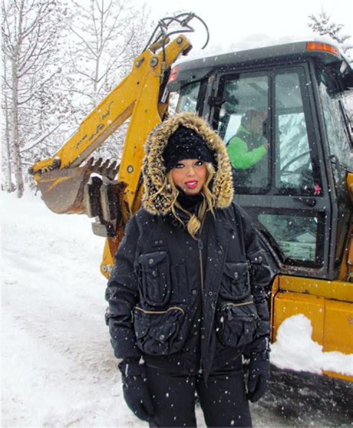 Tiffany Trump Photoshop Fail: She Posts Overly Edited Pic From North Pole Trip