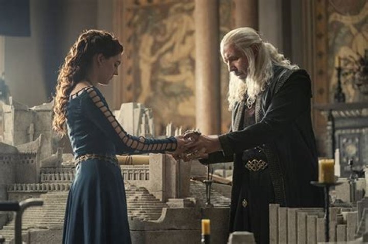 Viserys Chooses Alicent To Be His New Wife – Hollywood Life