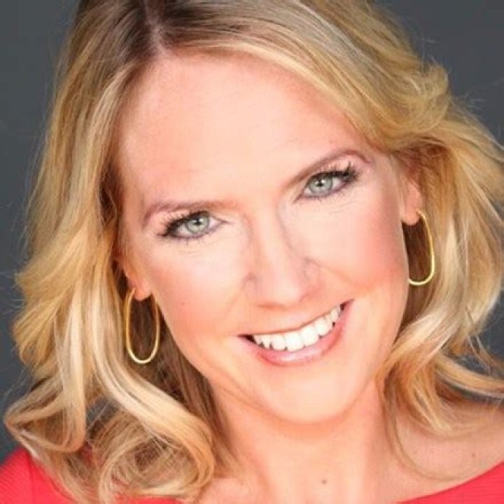 Who Is Kelly Sadler? 5 Things About Woman Who Mocked John McCain – Hollywood Life